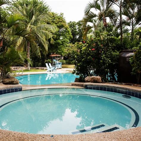 𝗧𝗛𝗘 𝟭𝟬 𝗕𝗘𝗦𝗧 Hotels in Mactan Island of Aug 2024 (from ₱685).